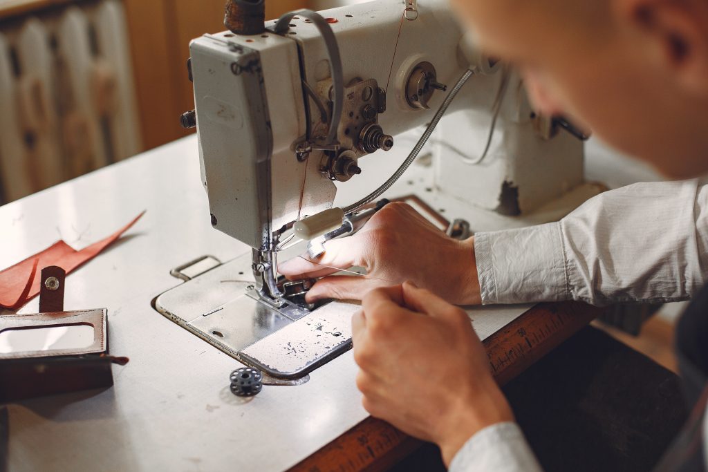 Working with a sewing machine for beginners